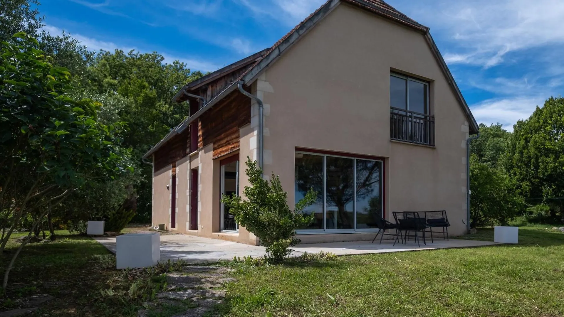 Villa 4 Etoiles - 3 Chambres - 6 Personnes - Nature, Campagne, Confort Moderne, Charme, Jardin Et Vue Exceptionnelle - Proche Martel